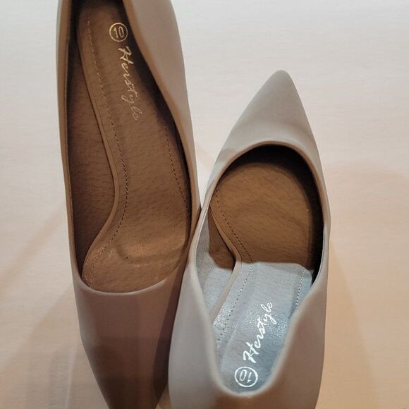 BRAND NEW HERSTYLE KATHERINA WOMEN'S POINTED TOE CLASSIC PUMP - Picture 13 of 15